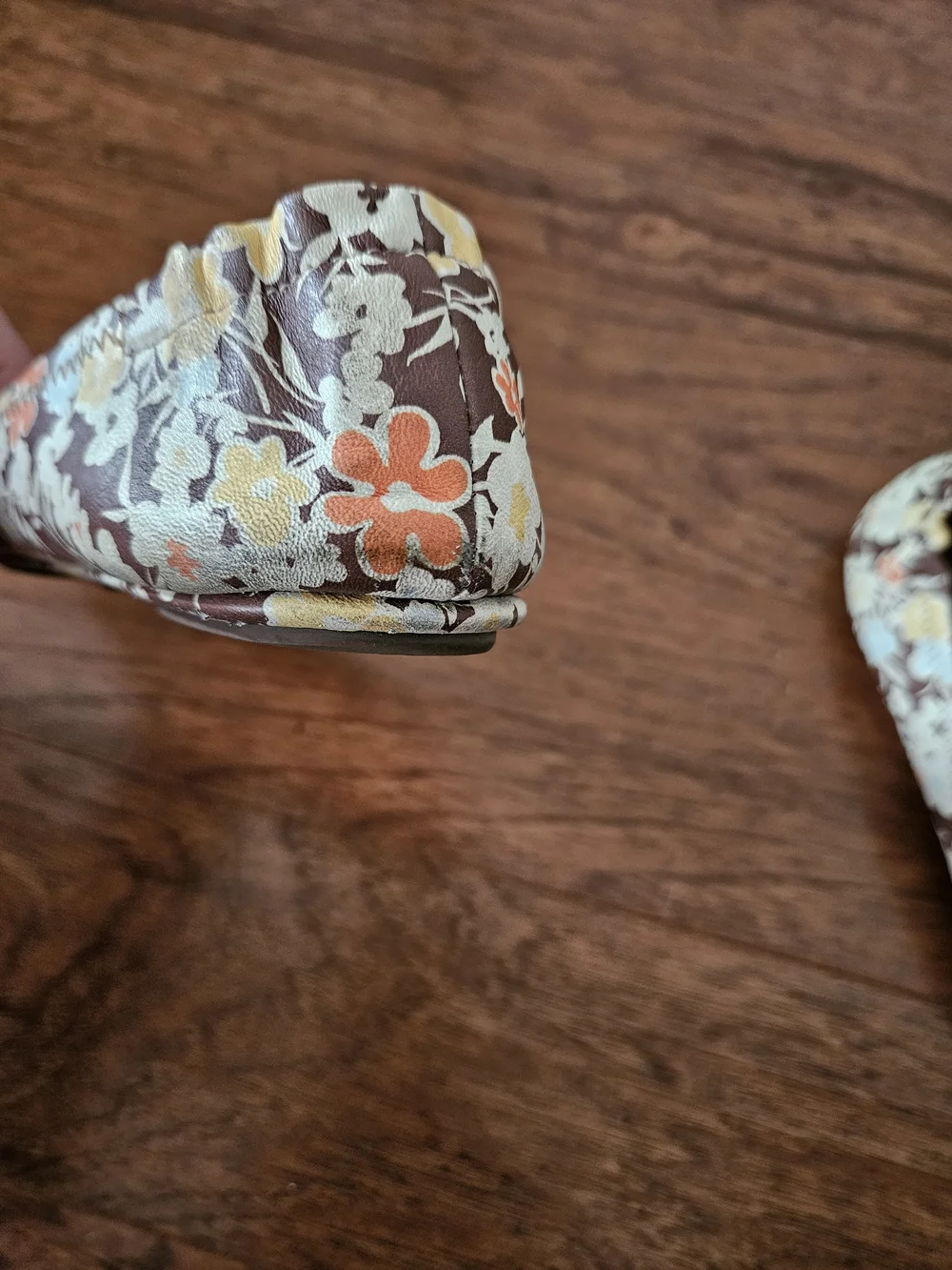 Tory Burch Floral Ballet Flats in Brown and Multi Size 8.5